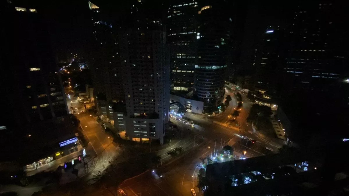 "Fully-Furnished 1BR in Air Residences, Ayala for Rent"08