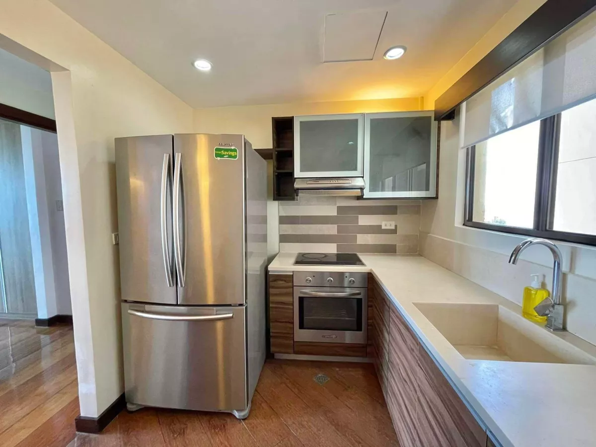 "For Rent - Furnished, Spacious 2BR with Panoramic View of Cebu City."04