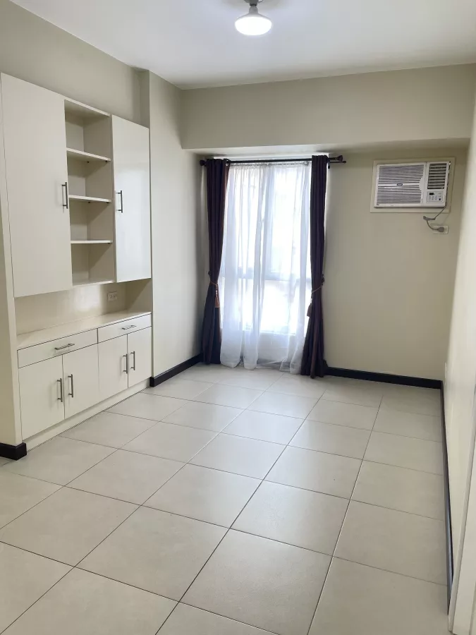 2 Bedroom Unit in Avida Towers 34th Street BGC04