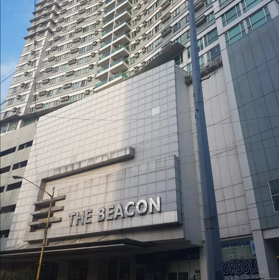 "1 bedroom condo unit for rent in San Lorenzo, Makati at The Beacon"10
