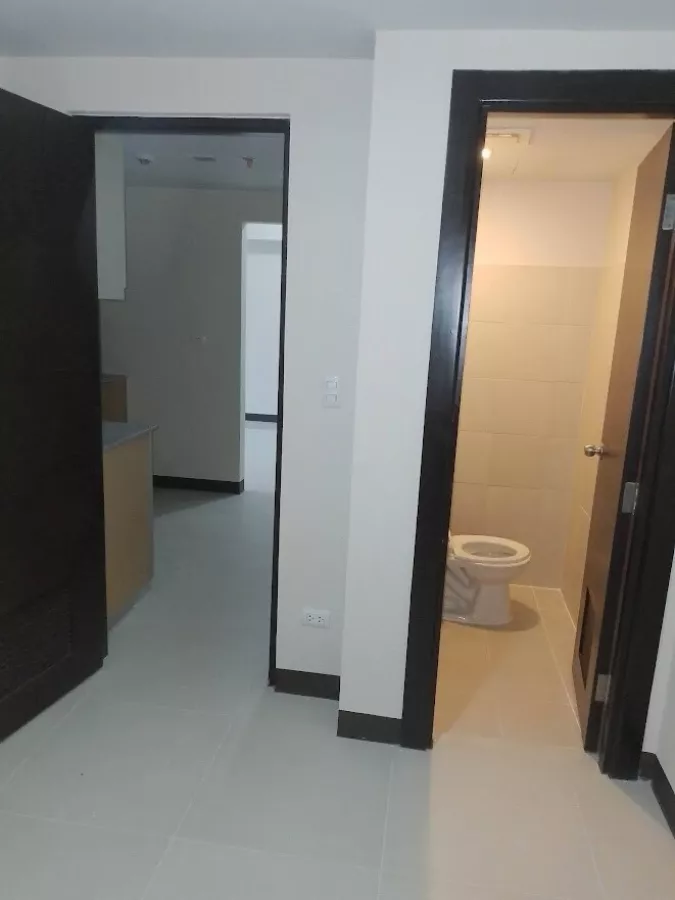 2 Bedroom Uptown Condo For Rent BGC Taguig06