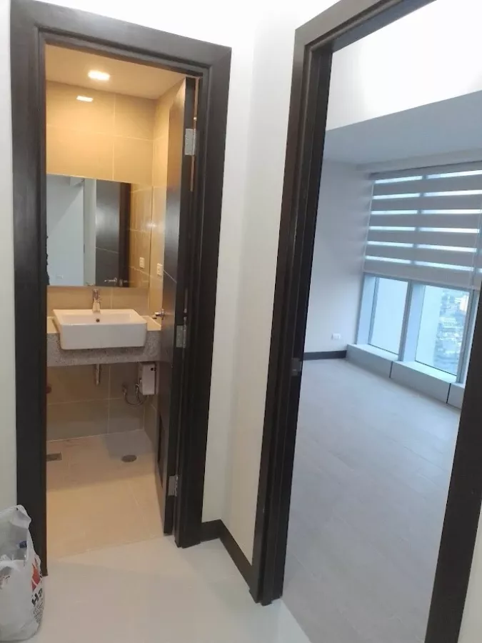 2 Bedroom Uptown Condo For Rent BGC Taguig08