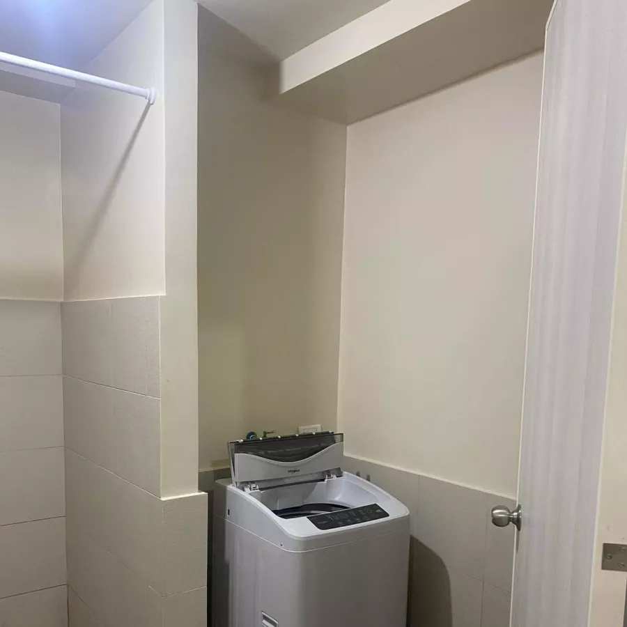 "For Rent 1 Bedroom, Furnished Unit at The Montane, BGC, Taguig City"02