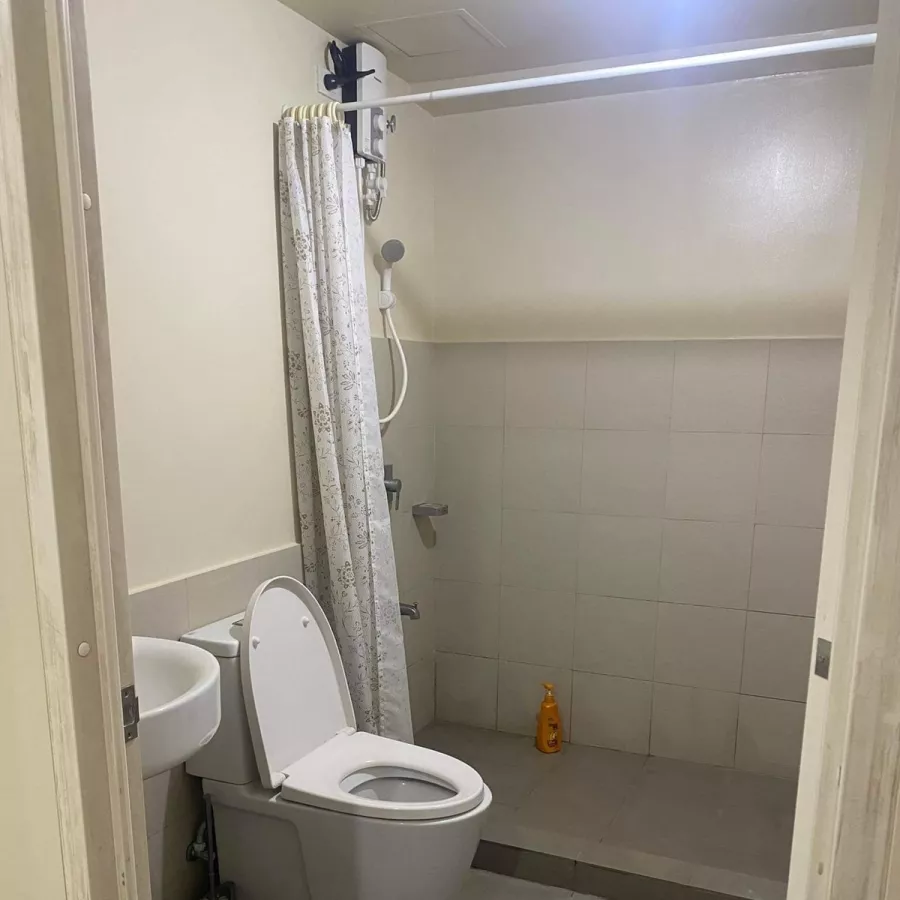 "For Rent 1 Bedroom, Furnished Unit at The Montane, BGC, Taguig City"05
