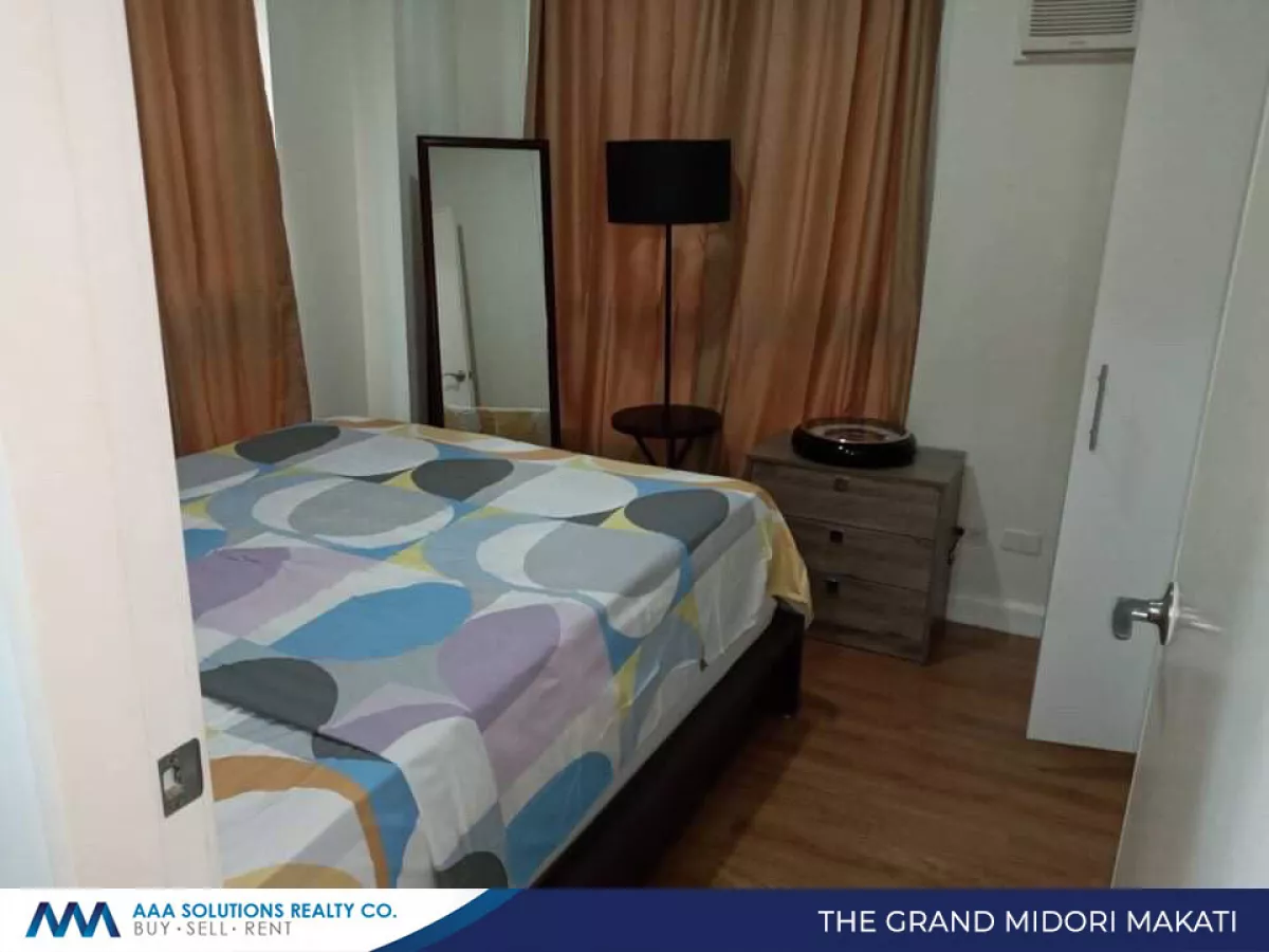 Makati 2BR Condo For Rent02