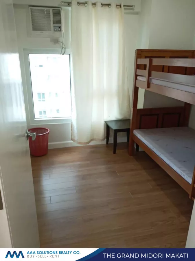 Makati 2BR Condo For Rent04