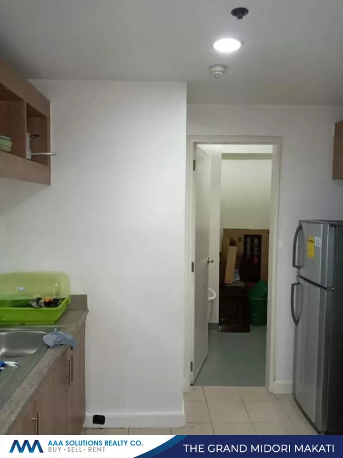 Makati 2BR Condo For Rent06