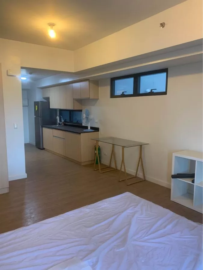 Studio unit in High Park Vertis North For rent03