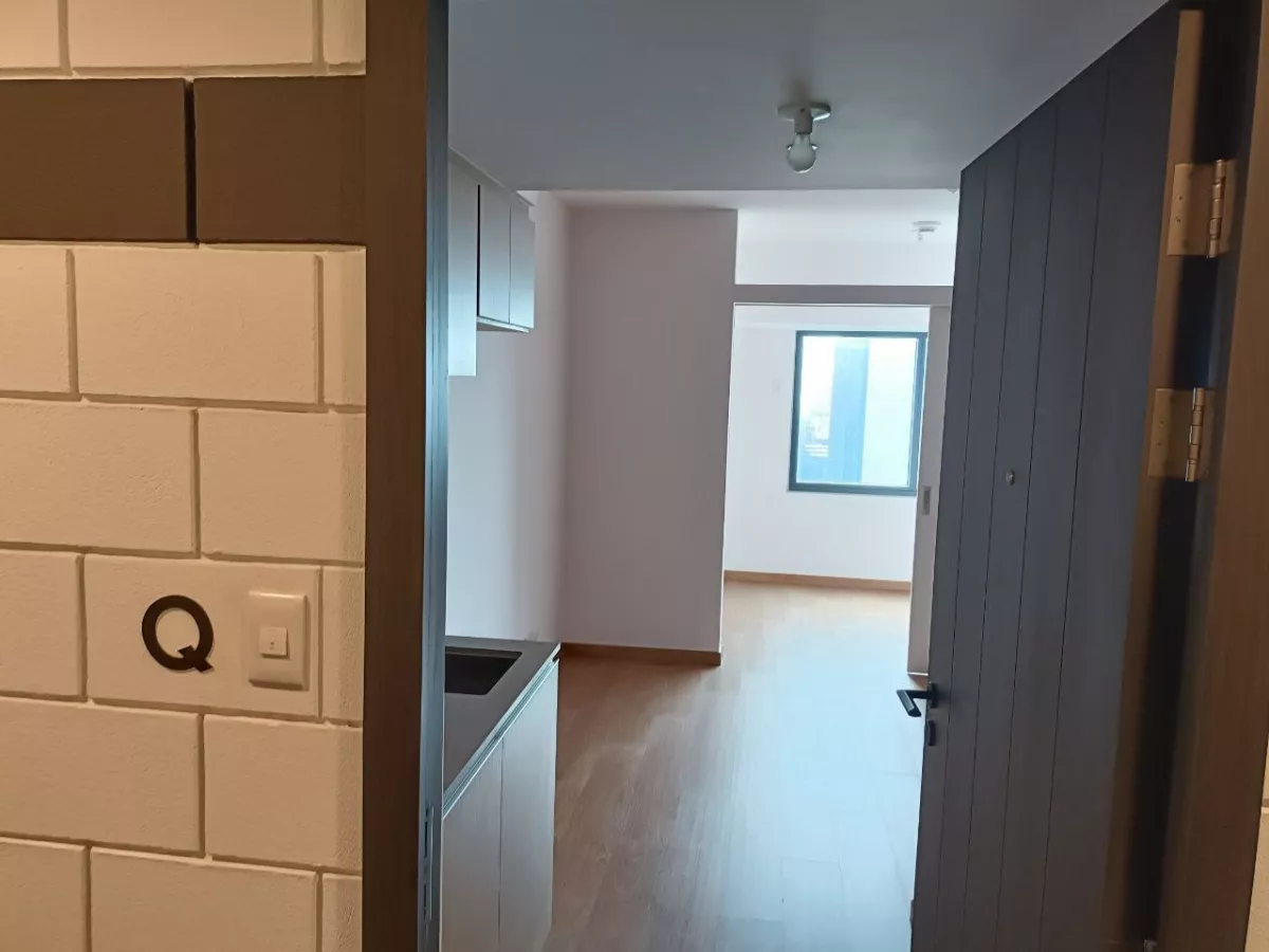 Luxurious 1-Bedroom Condo Fully-Furnished For Rent in The Rise Makati03
