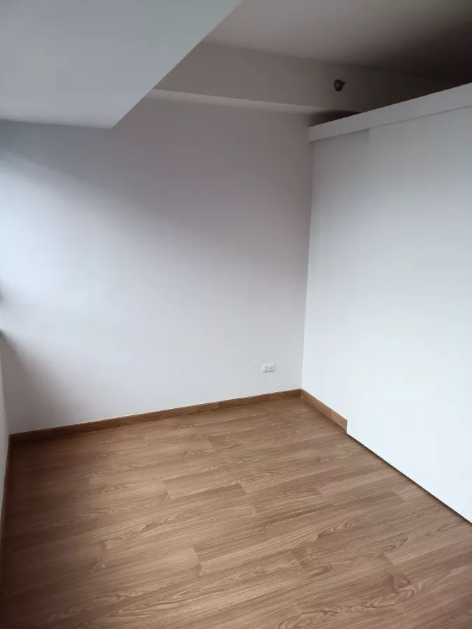 Luxurious 1-Bedroom Condo Fully-Furnished For Rent in The Rise Makati08