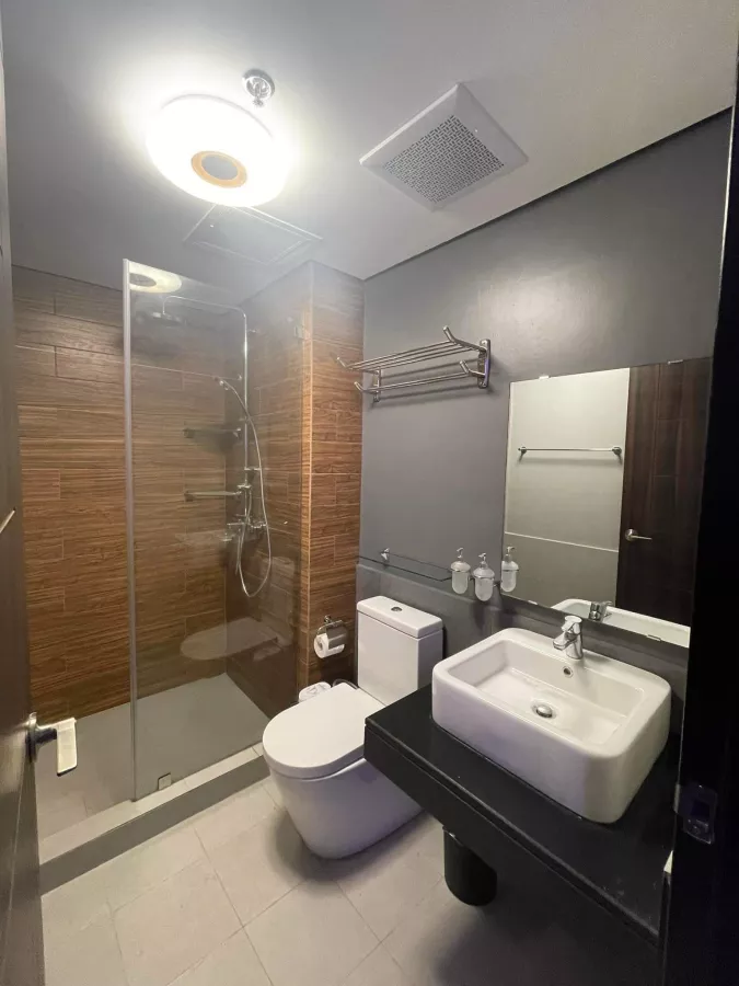 1-Bedroom Condo Unit For Rent at The Radiance Manila Bay Roxas Blvd Pasay City05