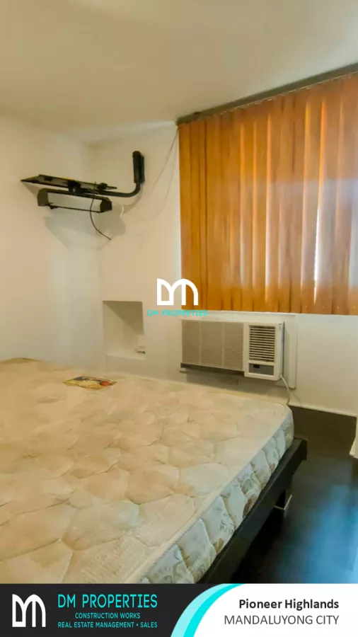 "For Lease/Rent: Studio Unit at Pioneer Highlands, Mandaluyong City"07
