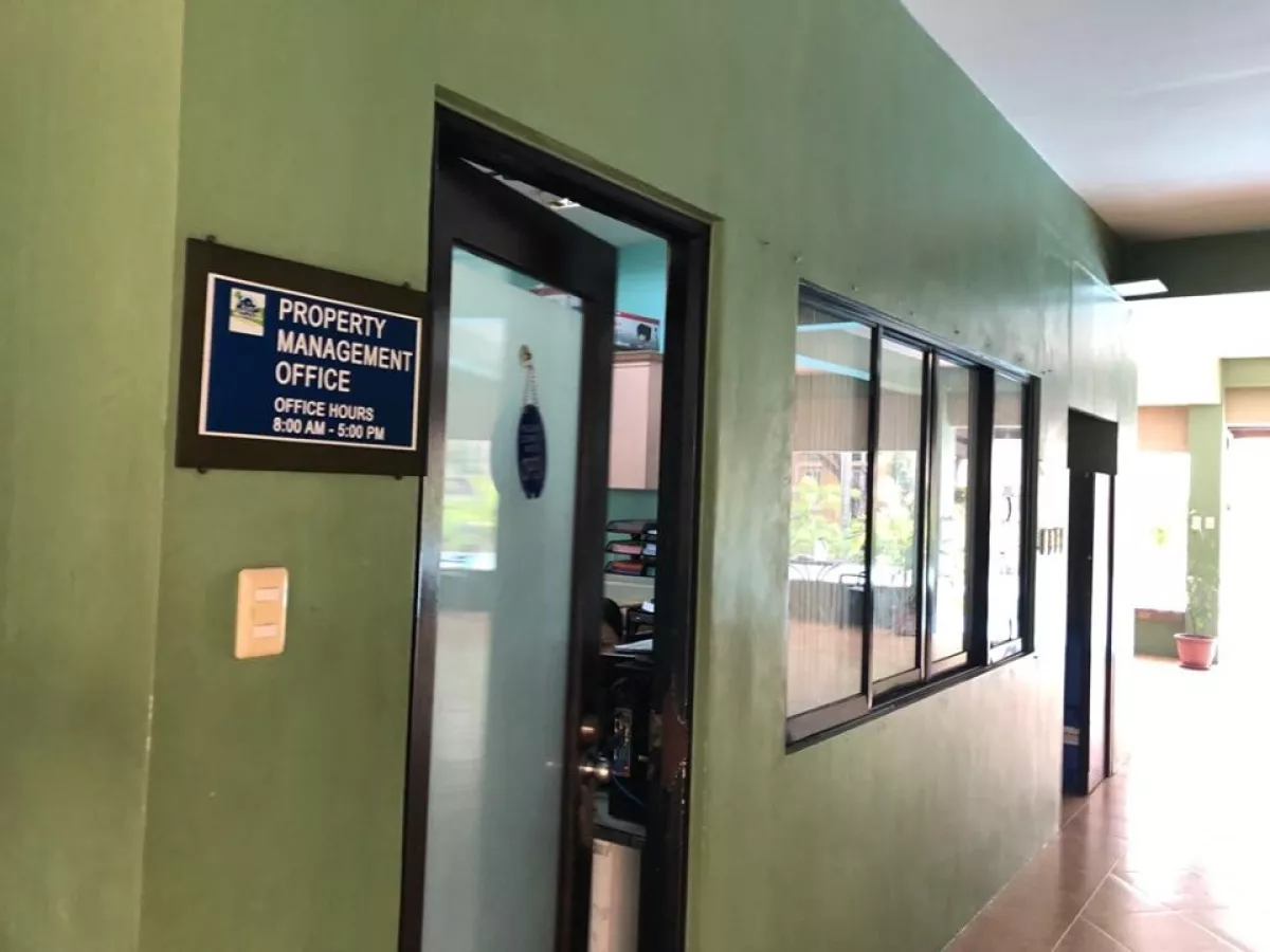 "Resort Type Condo 2 Bedroom w/ parking For Rent near Ortigas Center, Pasig"08