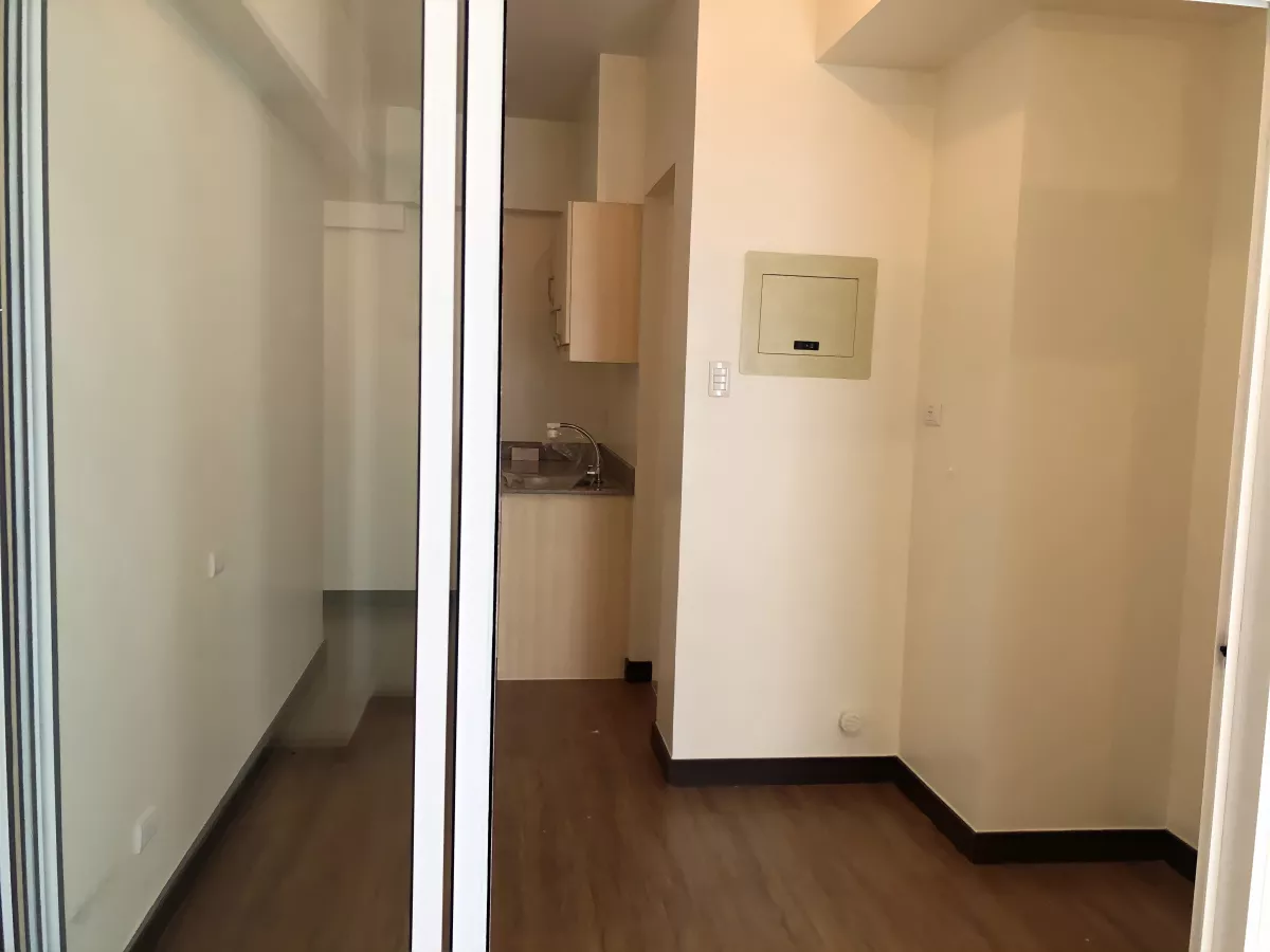 "1 Bedroom For Rent in Lumiere Residences by DMCI near Ortigas, Pasig"03