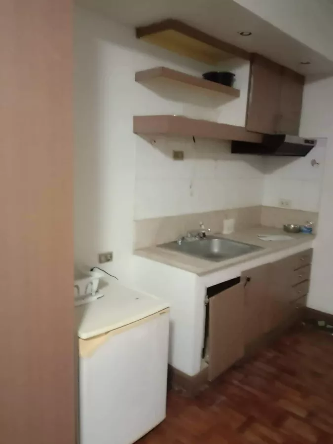 Studio unit for rent at Oxford Suites Makati near Rockwell Century04