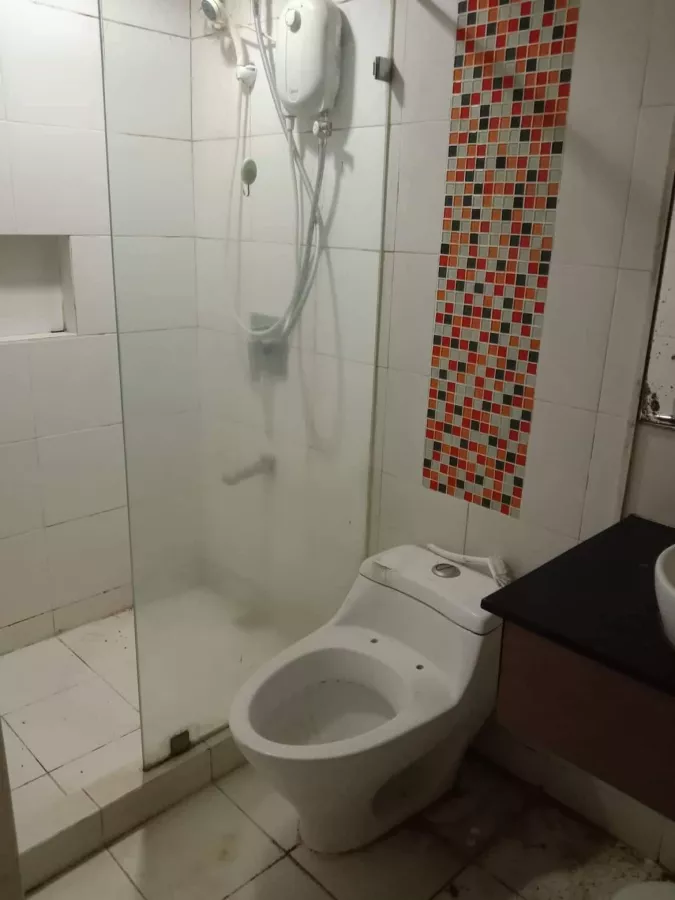Studio unit for rent at Oxford Suites Makati near Rockwell Century06