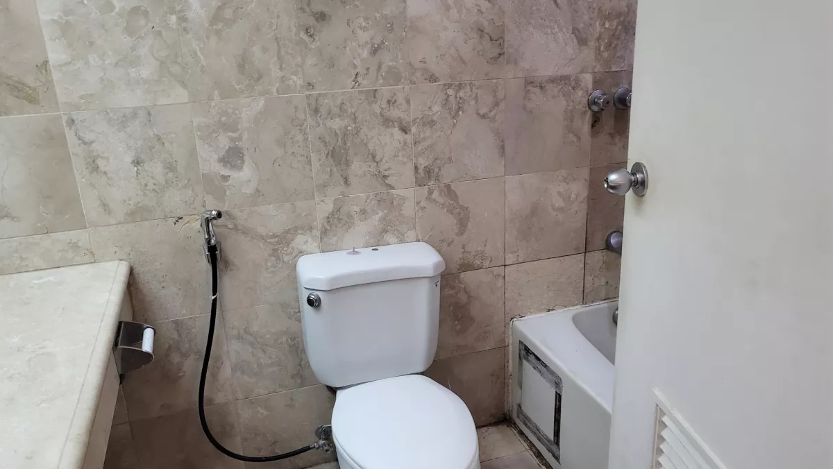 Studio unit for rent at Oxford Suites Makati near Rockwell Century07