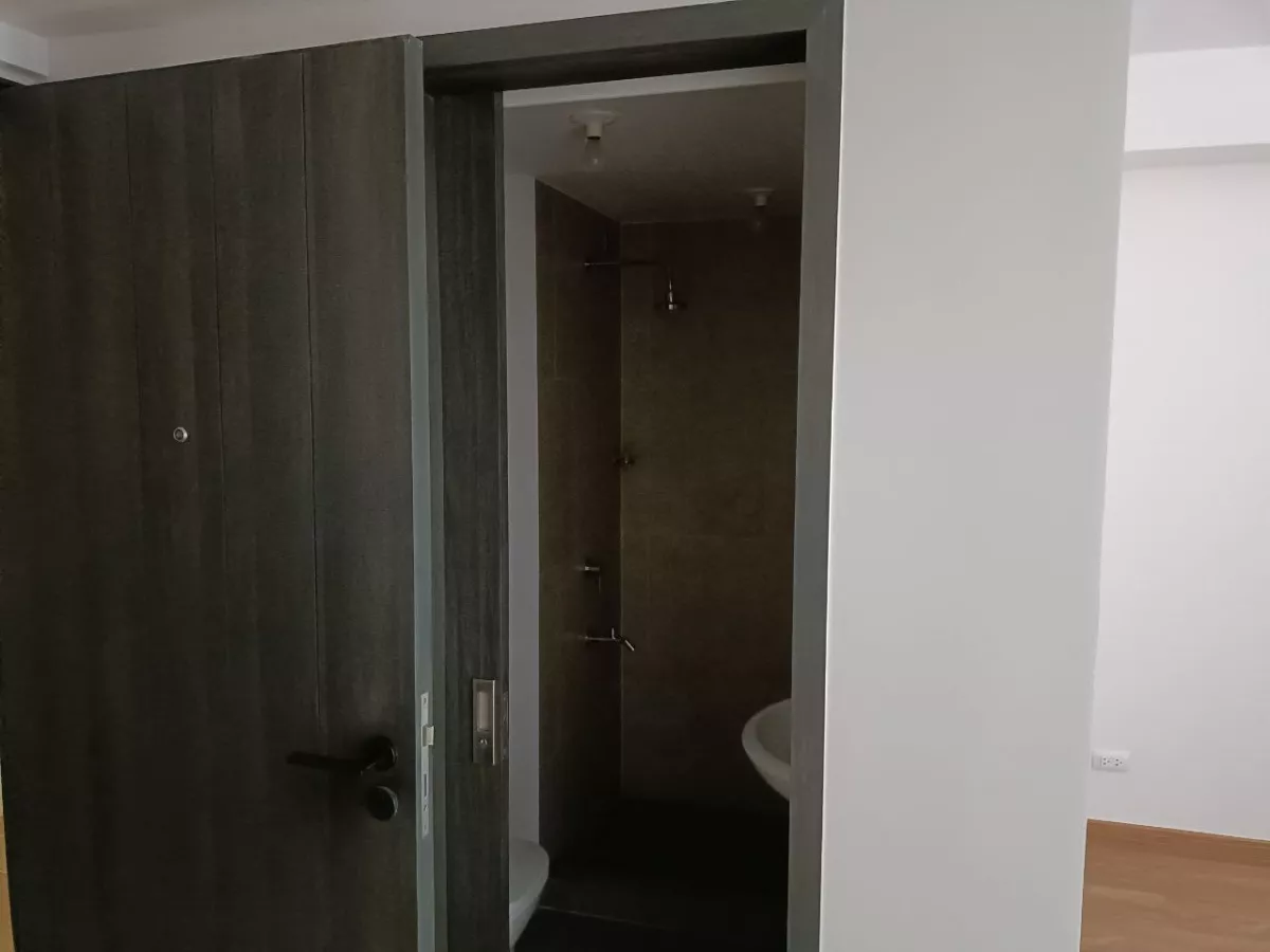 27 sqm 1-BR Fully Furnished Unit For Rent at The Rise Makati 60R (FRBO)02