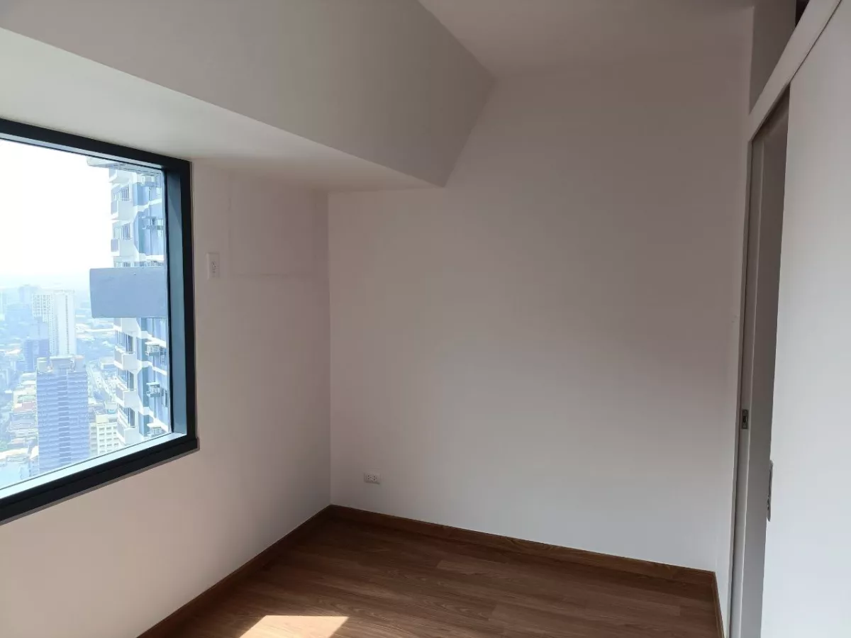 27 sqm 1-BR Fully Furnished Unit For Rent at The Rise Makati 60R (FRBO)06