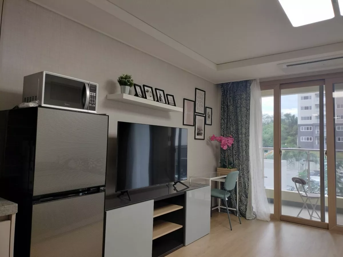 || Brand New Studio Type Condo For Rent At Monteracce Suite's D'heights Resort C10