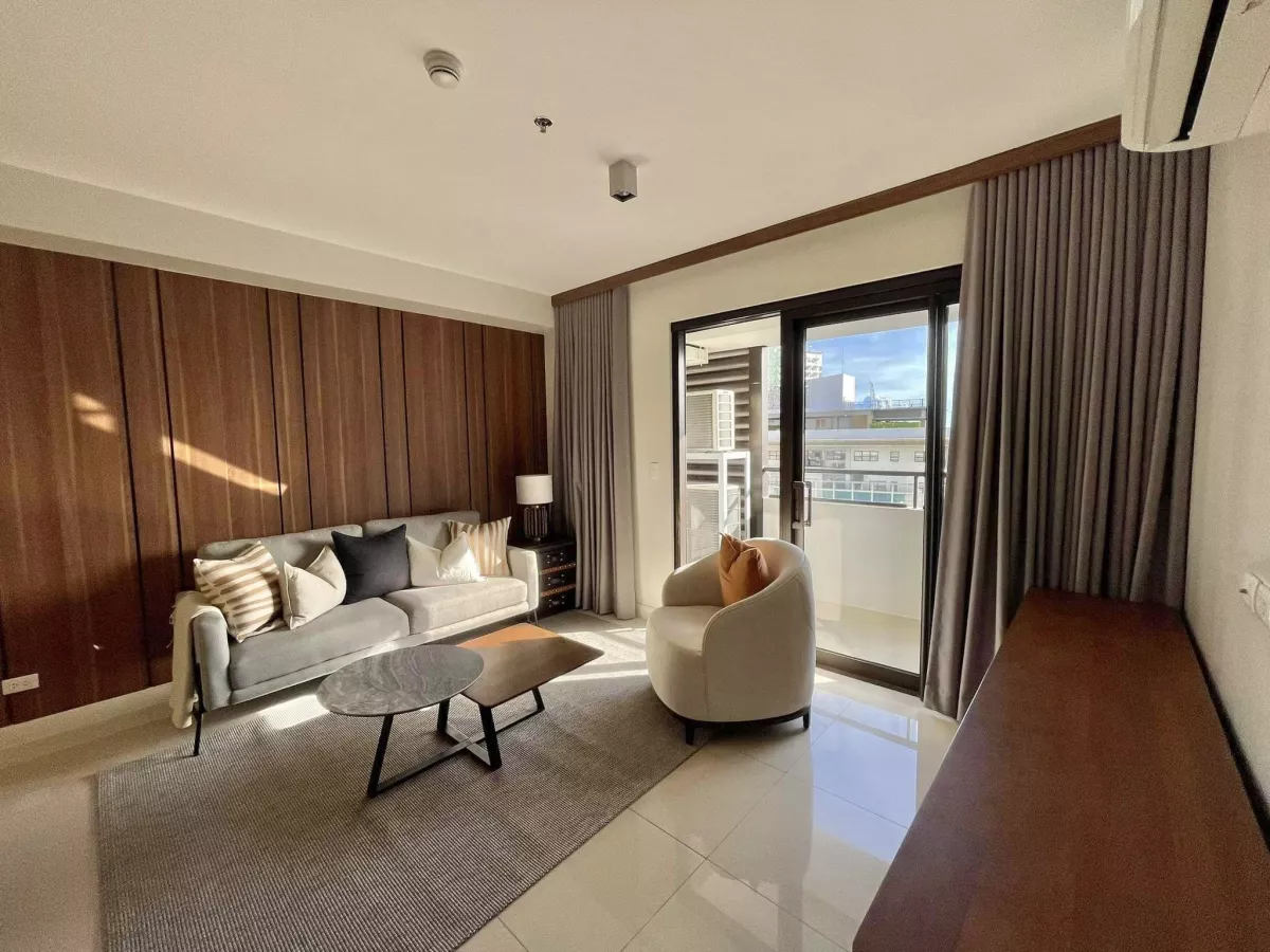 "For Rent - Brand New 1BR Unit In Alcoves, On Top Of Ayala Mall-Cebu with Parking"04