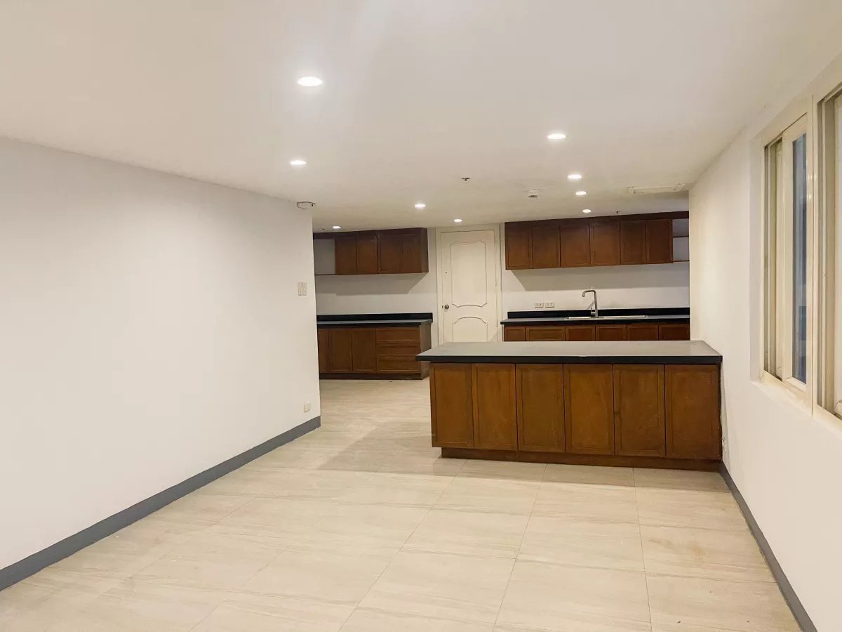 FOR RENT Spacious 5 Bedroom Penthouse Unit near Okada04