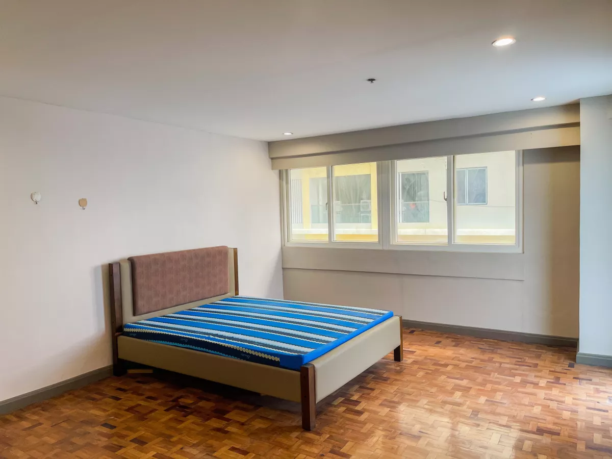 FOR RENT Spacious 5 Bedroom Penthouse Unit near Okada07