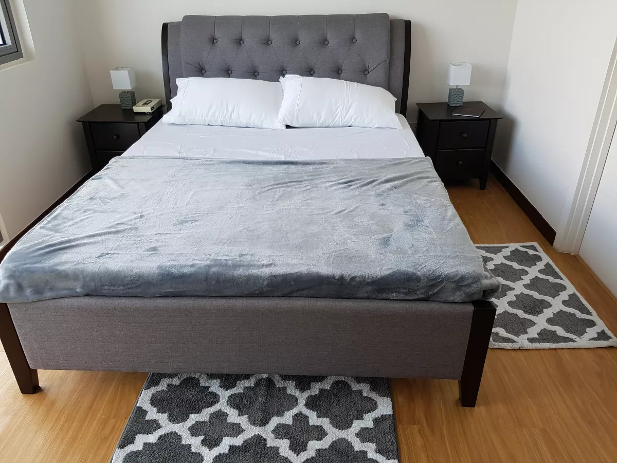 Nicely Furnished 2 Bedroom Unit in Acqua Private Residences near Rockwell Makati02