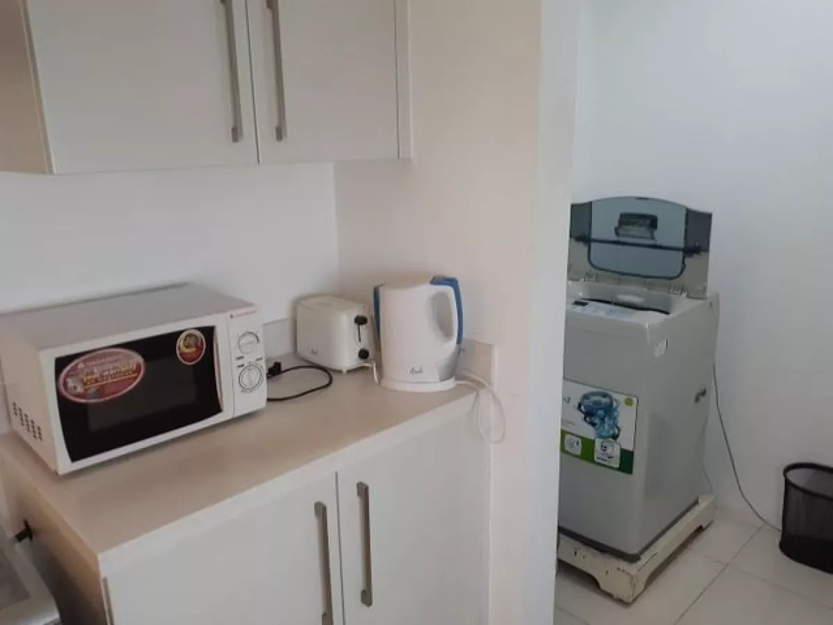 Nicely Furnished and Spacious One Bedroom in Residences at Greenbelt08