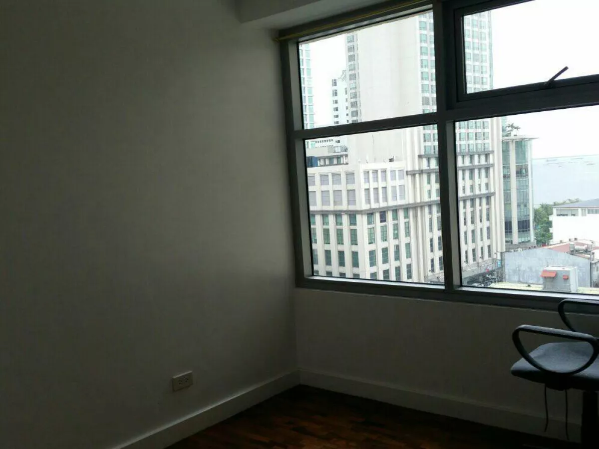 1BR Stylish and Cozy Condo Unit Beside Robinsons Mall in Ermita Manila for Lease04