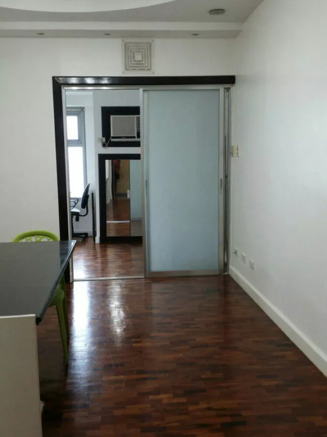 1BR Stylish and Cozy Condo Unit Beside Robinsons Mall in Ermita Manila for Lease06