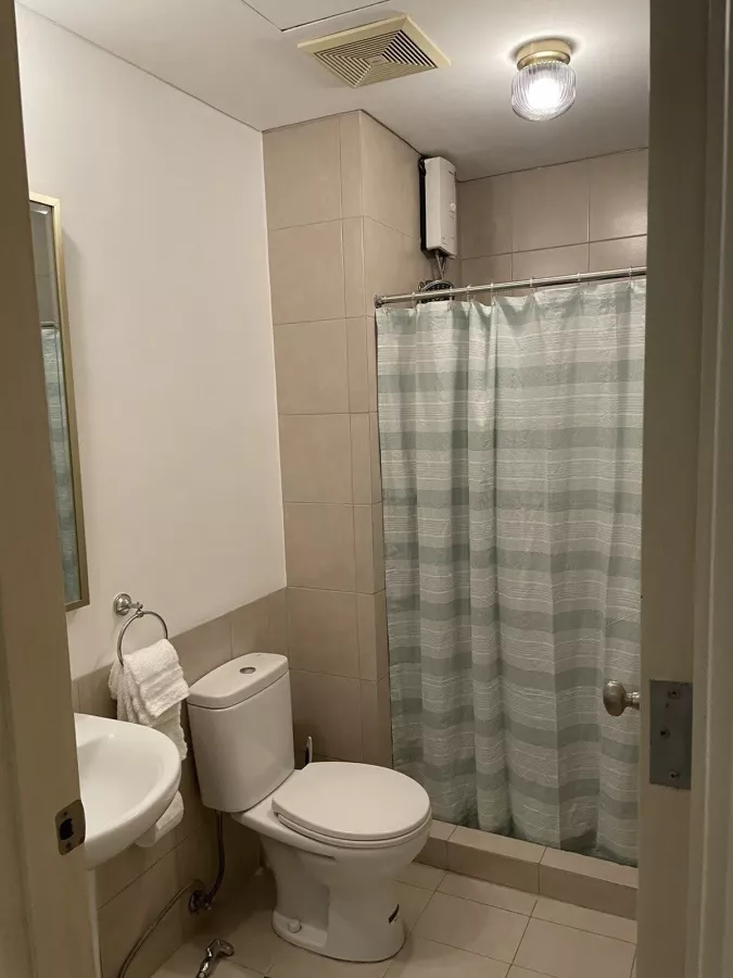 One bedroom condo unit for rent in icon residences tower 1 bgc06