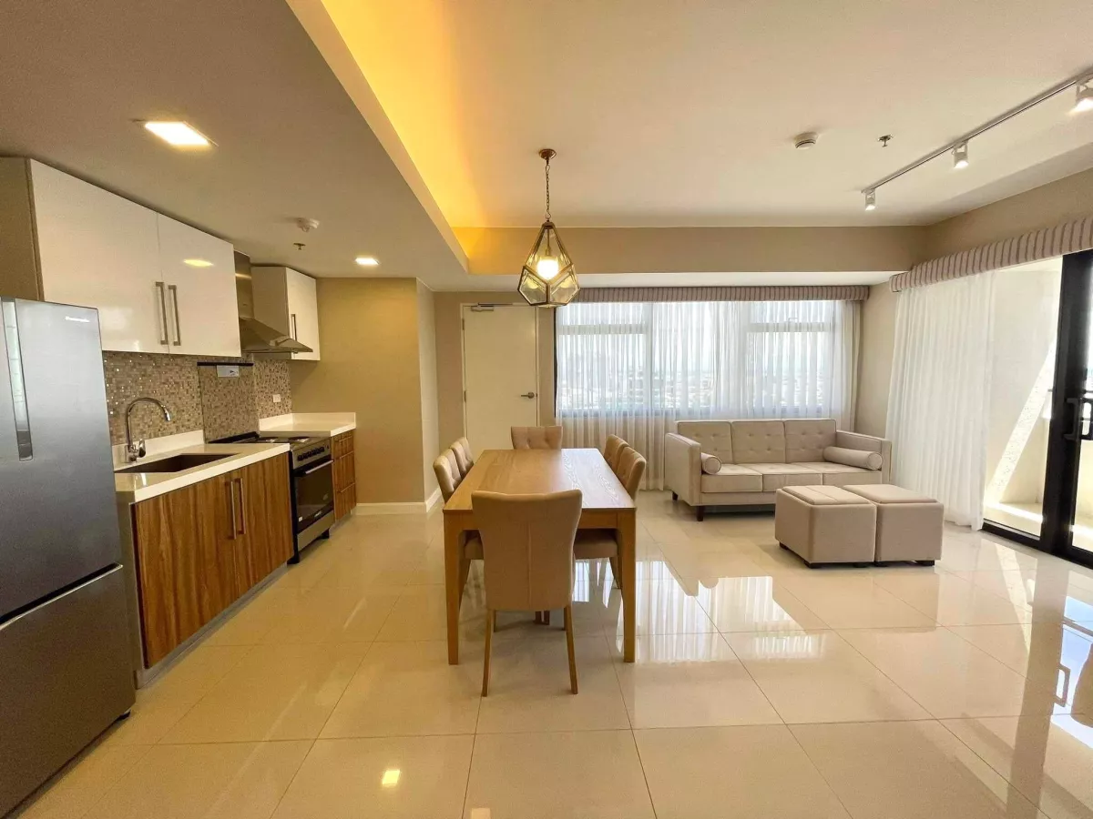 "for rent - brand new, prime 1br condo unit in the alcoves on top of ayala mall."05