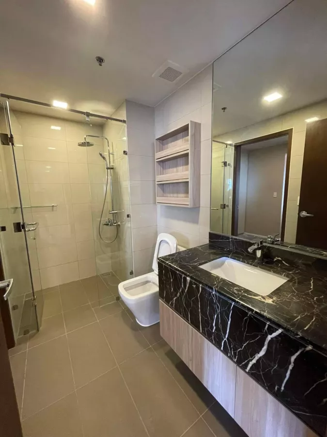 "for rent - brand new, prime 1br condo unit in the alcoves on top of ayala mall."10
