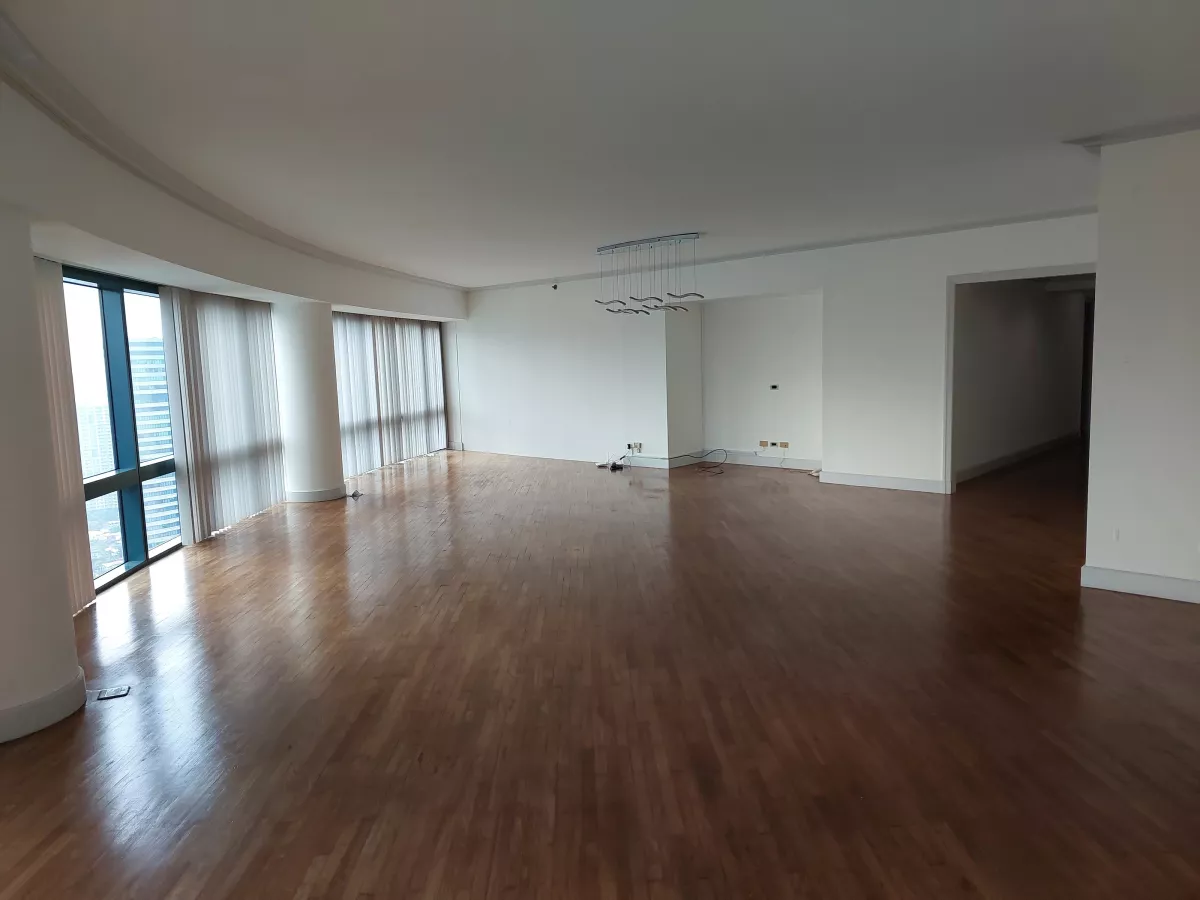 Rockwell 4BR Condo Rizal Tower Rent Makati03
