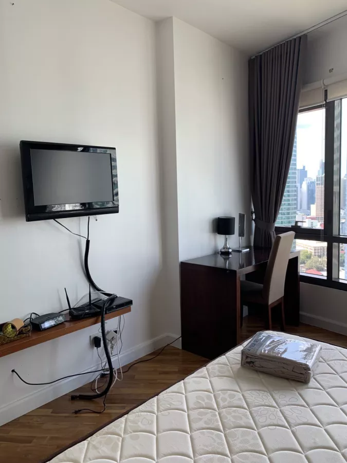 "1BR Condominium unit for Rent at Joya North Tower, Makati City"02