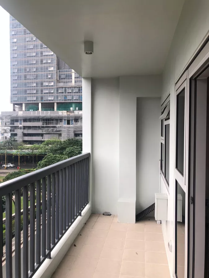 "One Maridien 3BR Urban Villa, High Street South, BGC @ 195k only!"05