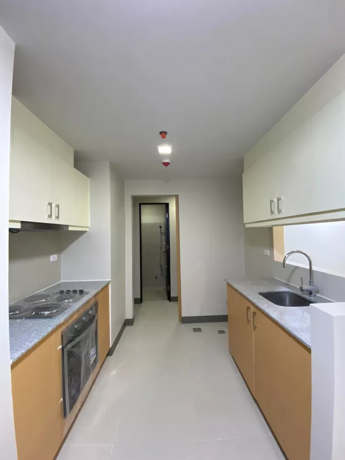 "Fully-Furnished 2 Bedroom with Balcony in Uptown Parksuites, BGC, Taguig"03