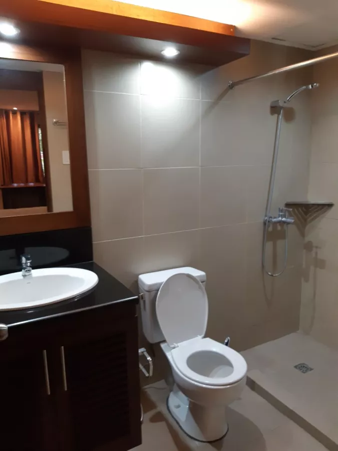 "For Rent 2 Bedroom at Cattleya Gardens Unit 41 in Legazpi Village, Makati"06