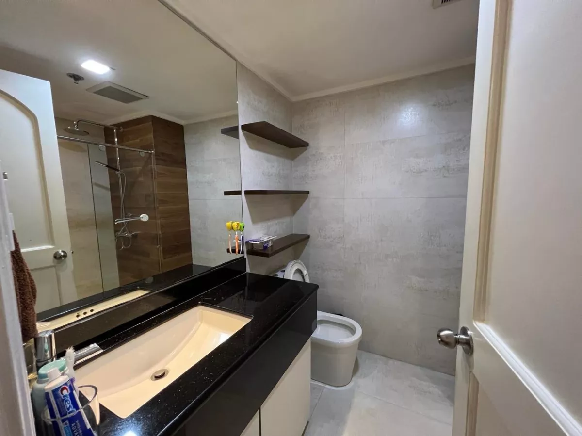 "2 Bedroom for Lease at Le Triomphe, Salcedo Village, Makati City"03