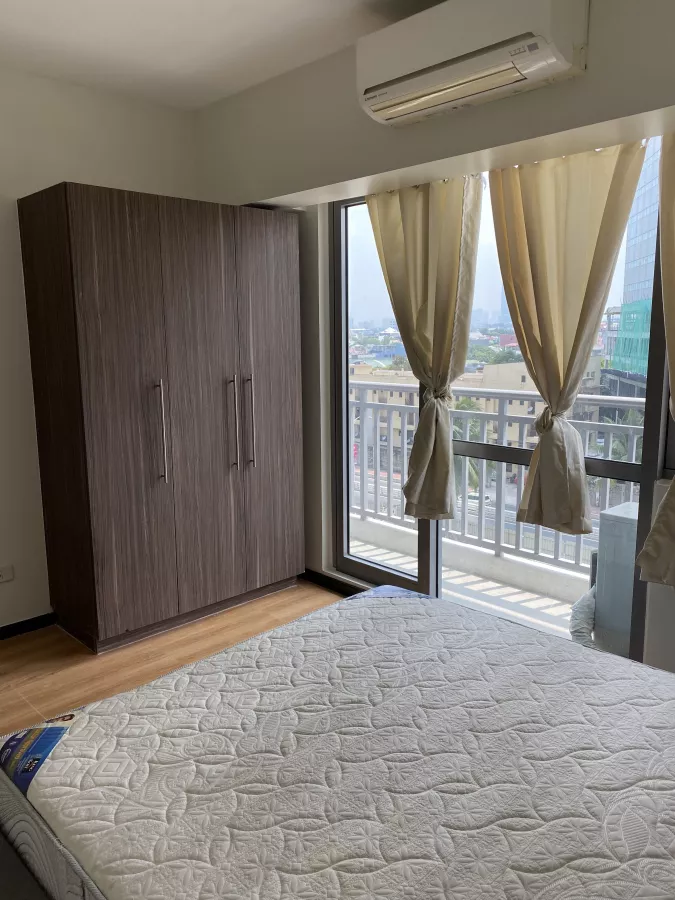 "Newly Renovated 2BR Acqua Private Residences For Rent, Mandaluyong"10