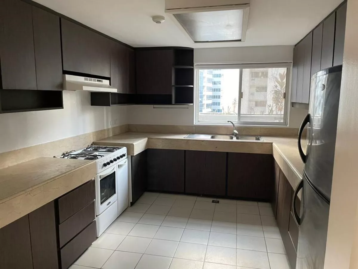 "2 Bedroom Unit For Lease in LPL Mansion, Salcedo Village, Makati City"09