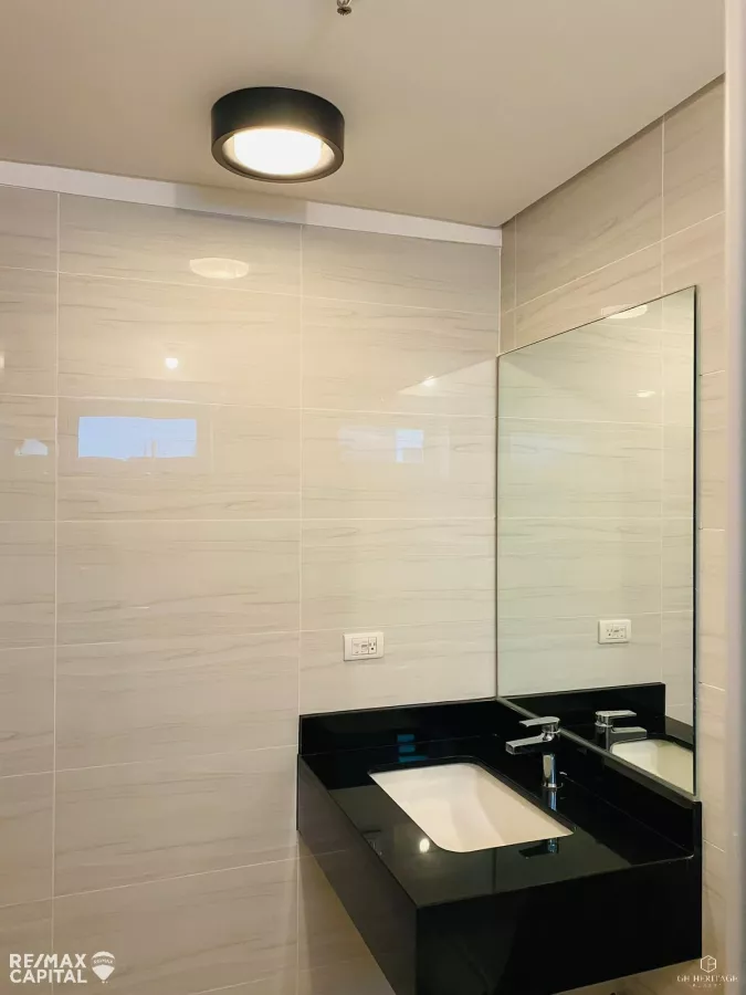 "High Floor Fully furnished 1 Br Unit for Lease in Verve Residences Tower, BGC"05