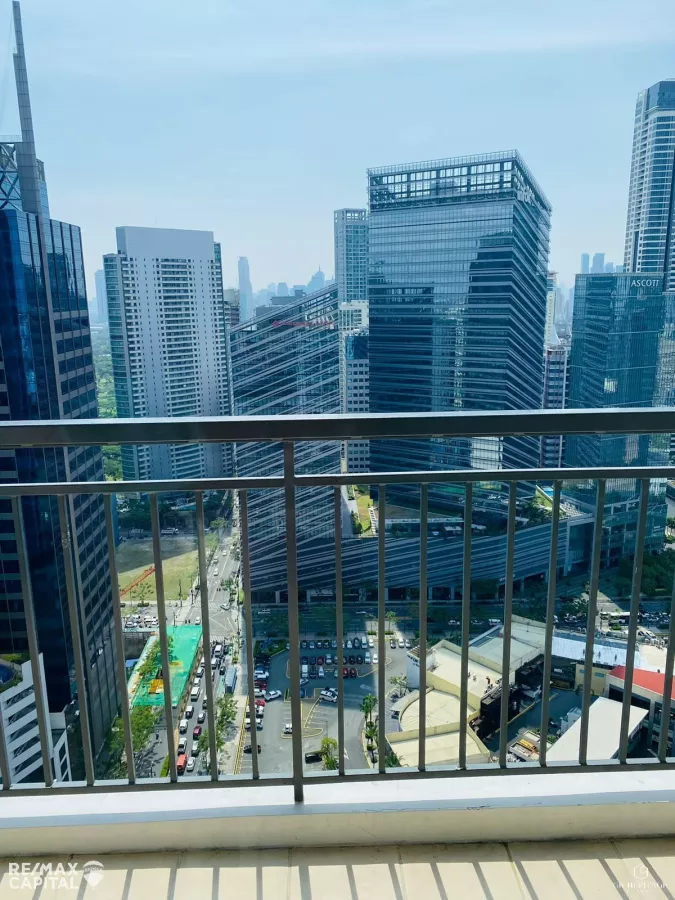 "High Floor Fully furnished 1 Br Unit for Lease in Verve Residences Tower, BGC"07