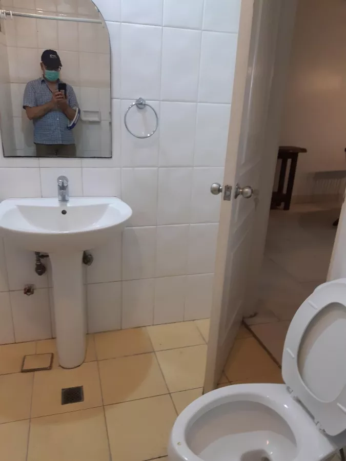 "For Rent 1 Bedroom Condominium in Legazpi Village, Makati"09