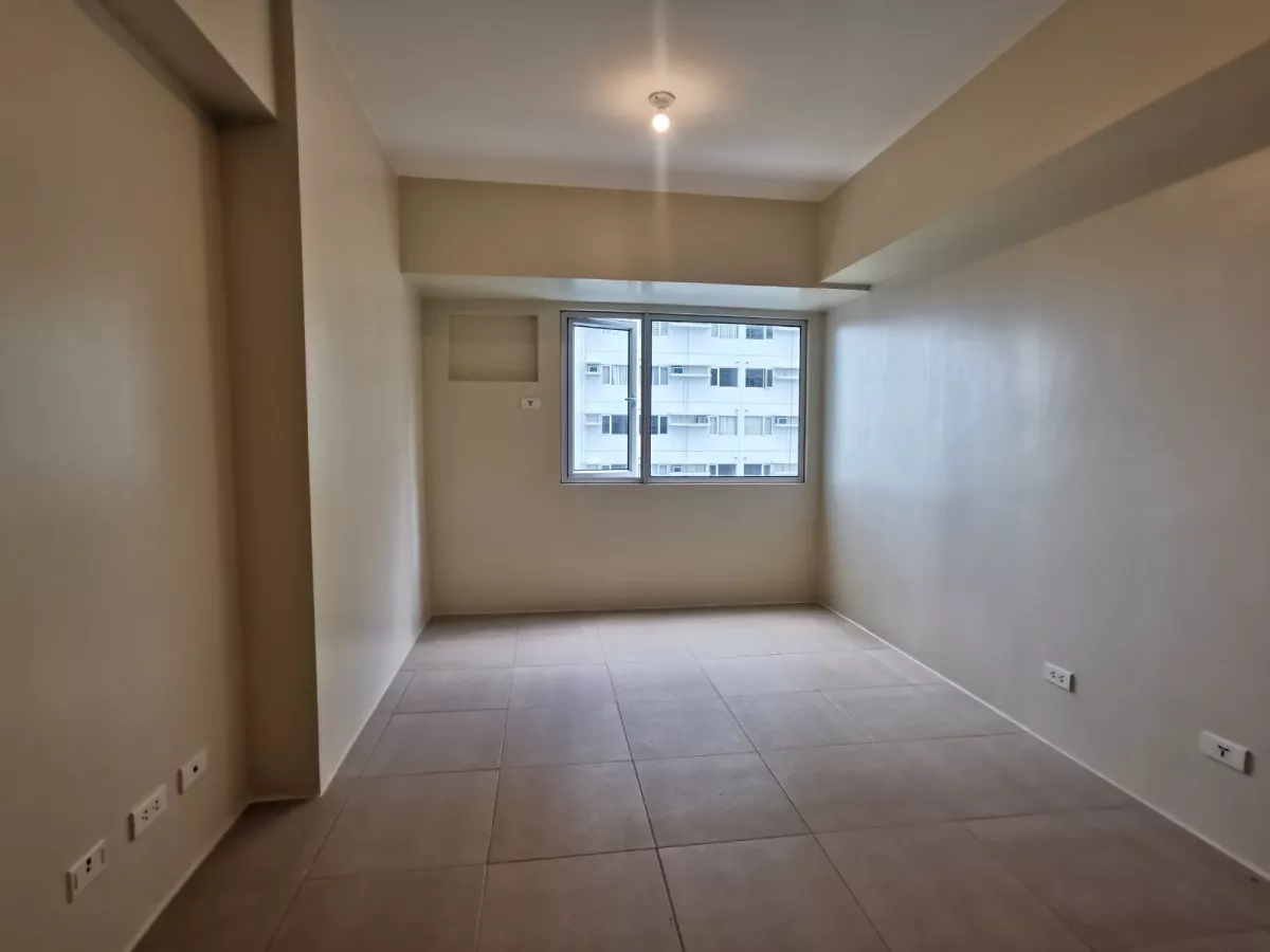 3 Adjacent Studio Unit For Rent in Arca South Avida Tower One Union Place Taguig04