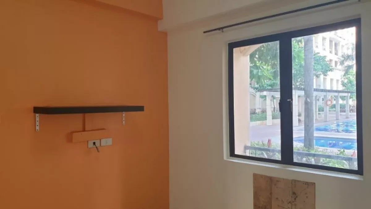 "1-Bedroom Condo Unit in Pinecrest, Newport, Pasay City for Rent"04