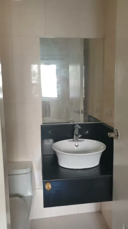 "1-Bedroom Condo Unit in Pinecrest, Newport, Pasay City for Rent"08