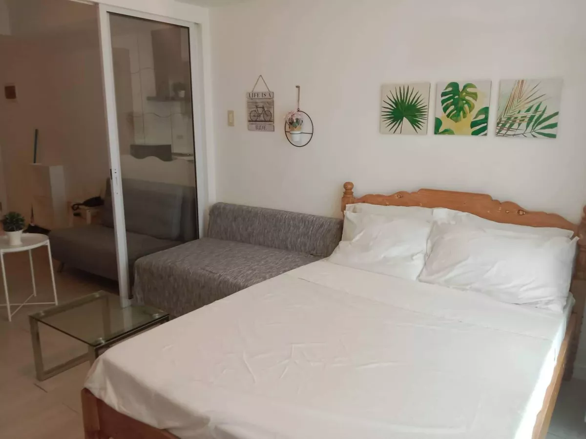 For rent 1 Bedroom at Positano 11th Floor Cityview Azure Bicutan Parañaque City02