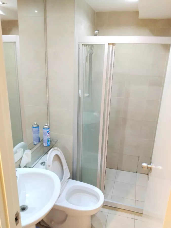Studio room for rent in Knightsbridge near Diamond Tower04